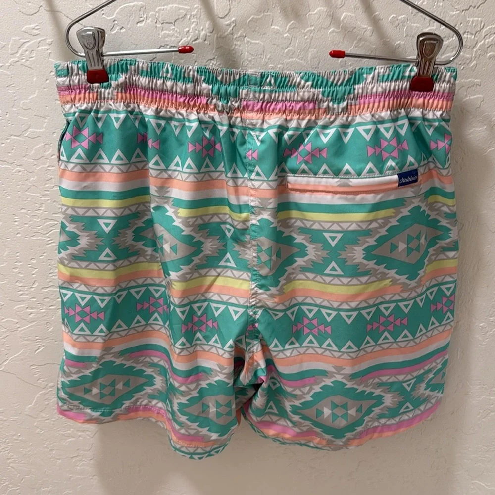 Chubbies Men’s “En Fuego” Swim Trunks XL 5.5”